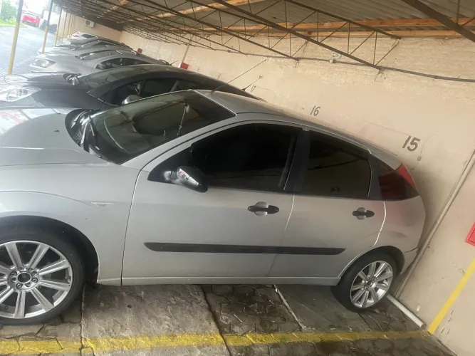 Ford Focus 1.6 S/se/se Plus Flex 8v/16v 5P 2006