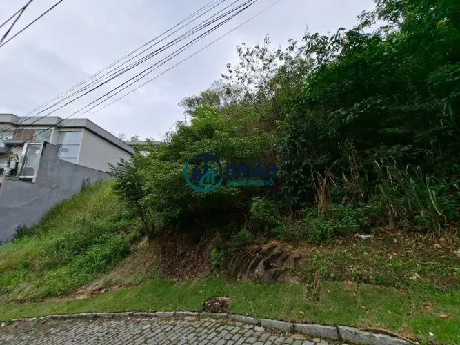 Terreno à venda, 1101 m² por R$ 130.000 - Maria Paula - São Gonçalo/RJ