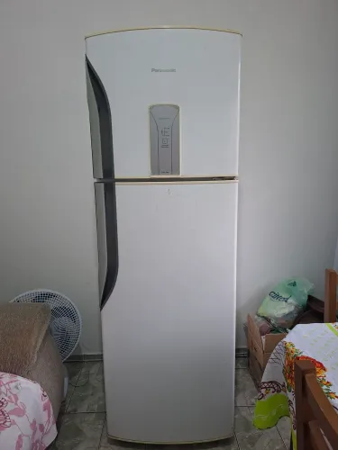 Geladeira Panasonic 387 litors