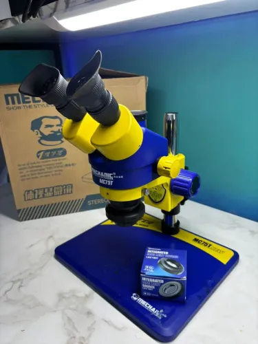 Microscópio trinocular, estação de ar e separadora