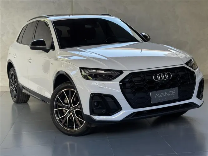 Audi Q5 S-line Black 2.0 TFSI Quat. S-tronic 2024