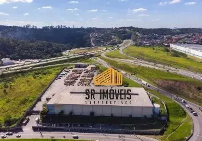 Galpão para alugar de 8000 metros quadrados em condomínio logístico em Embu das Artes - SP