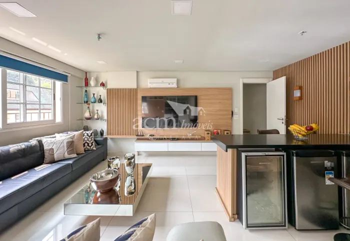 Condominio Granja Brasil. Lindo e moderno apartamento totalmente reformado