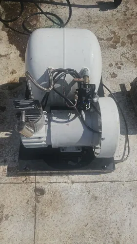 Compressor  odontológico Daby atlânte