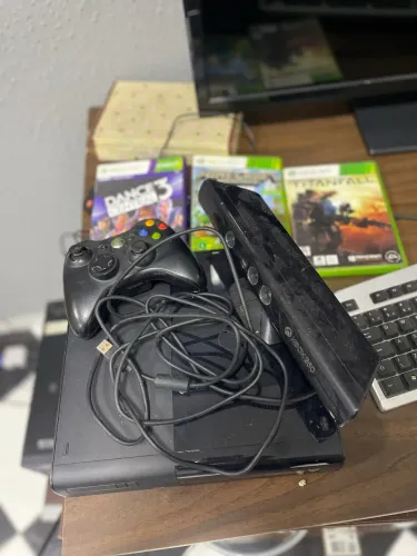 XBOX 360 BLOQUEADO ( não liga)