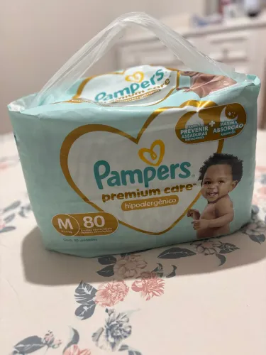 Pampers Premium Care. Tamanho M. 80 tiras.