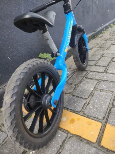 Bicicleta de equilíbrio aro 12