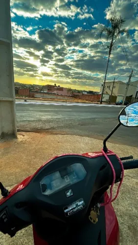 HONDA BIZ 125 EX 2025 - IMPECÁVEL