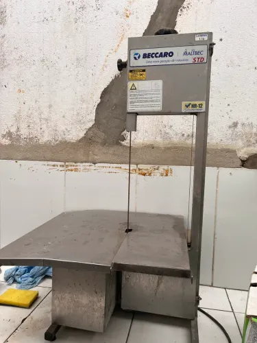 Serra fita