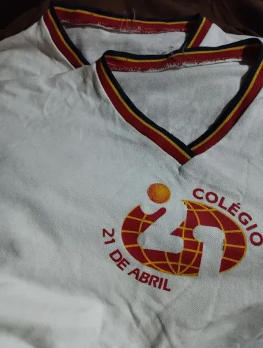 Farda colégio 21 de abril 