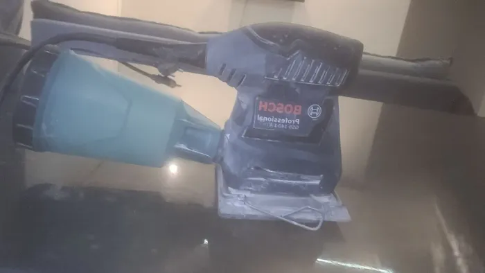 Lixadeira da Bosch usada 2 fezes só  128v 