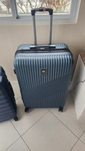 Mala Santino Grande 32kg expansível e Mala Sestini Média Excelentes!