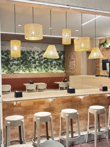  VENDE-SE HAMBURGUERIA COMPLETA - PORTEIRA FECHADA 
