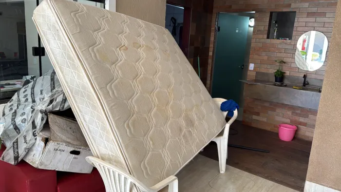 Cama casal moderna 