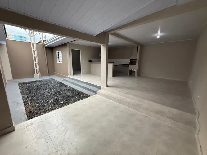 Casa linda reformada á venda região Morada da Serra e CPA. no nova Canaã