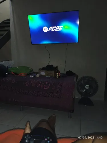 PS4 muito novo