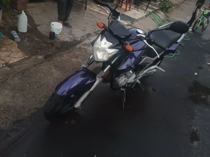 Vendo fazer 250 cilindradas