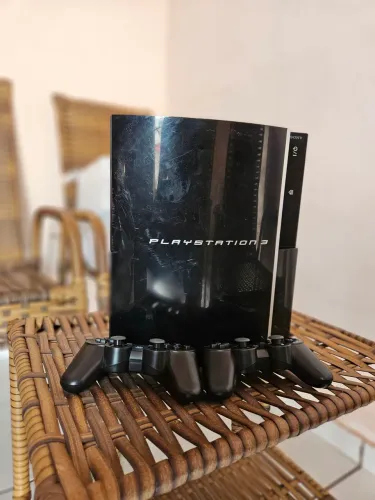 Ps3  Fat 150GB com 2 controles