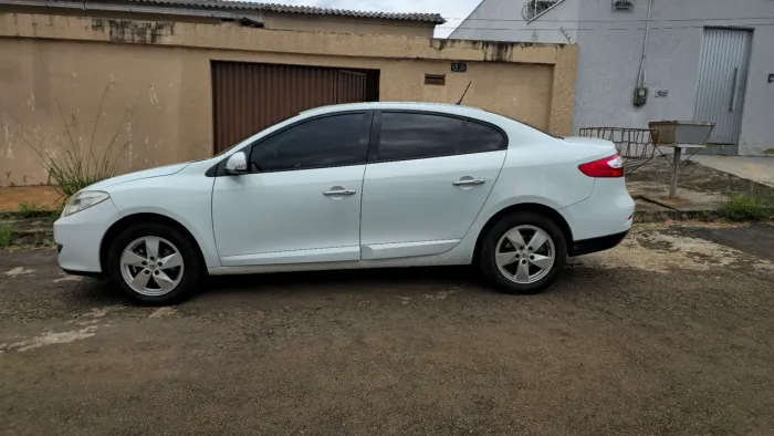 Renault Fluence Sed. Dynamique 2.0 16V Flex Aut. 2014