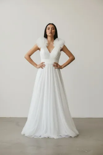 Vestido Longo Branco Tule com Ombro Franzido