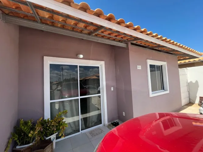 Alugo casa mobiliada em condomínio residencial 