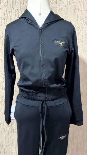 CONJUNTO FEMININO MOLETINHO 