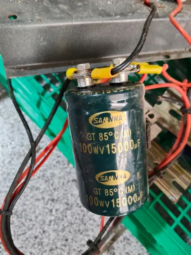Capacitor 15.000uf x 100v