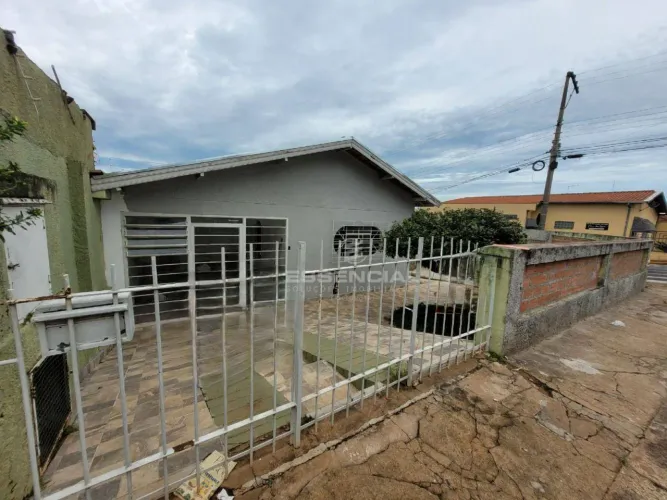Casa com 2 dormitórios à venda, por R$ 810.000 - Vila Casa Branca - Botucatu/SP