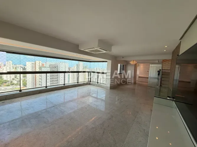Imóvel para venda possui 303 metros quadrados com 4 quartos em Madalena - Recife - PE