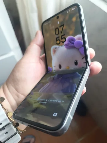 Samsung Zflip 6 celular super fininho e chique Dobrável !