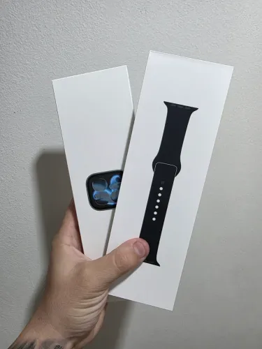 Apple Watch S11 42mm - Lacrado