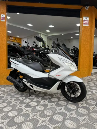 Honda pcx 150 DLX 2016