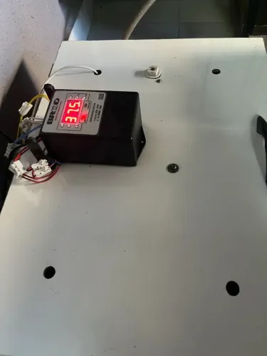 Chocadeira Brood GOLD 60 com Controle Automático de Temperatura e Umidade