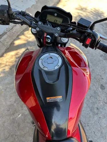 Yamaha Fazer  300cc ABS - Impecável e Muito Econômica!