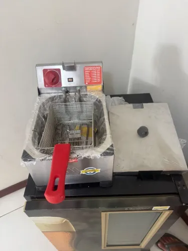 EQUIPAMENTOS PARA CAFÉ DA MANHÃ/LANCHE /RESTAURANTE E ETC..
