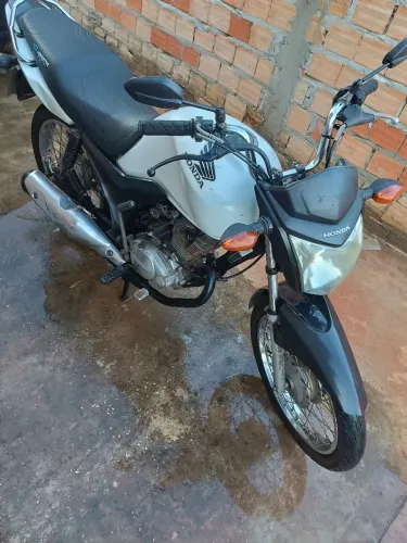 Cg 125/cargo ano 2016. 