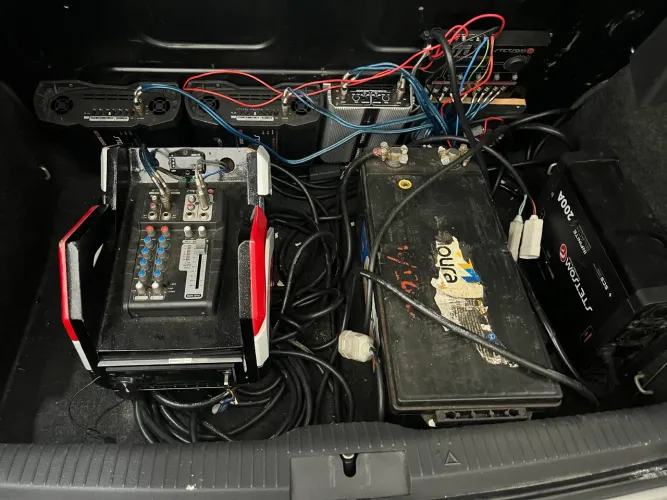 Som automotivo