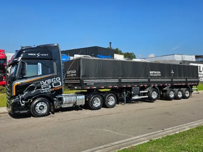 Iveco S-way 480 6x2 Ano 2023 Automático baixo km + 4 Eixo Graneleiro Estrada ano 24 0km