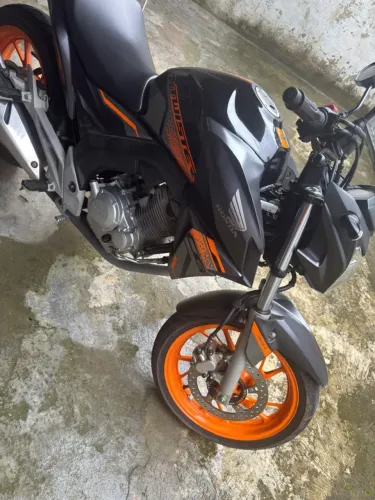Vendo CB Twister 2021