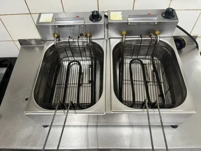 Fritadeira Elétrica Industrial Dupla Ital Inox 220V - Perfeita