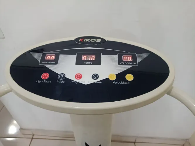 Plataforma vibratória Kikos - FitPlate