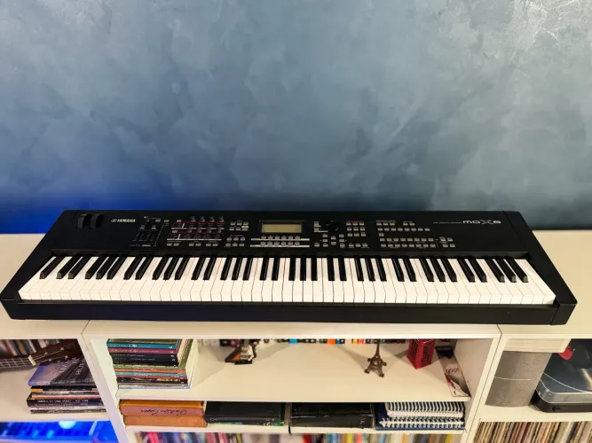 Yamaha MOX8 
