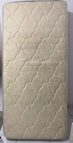 Colchão solteiro plumatex