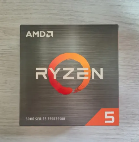 Processador AMD Ryzen 5 5600X - Caixa e Cooler original