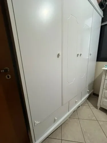 Vendo Guarda Roupa Infantil