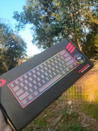 Teclado redragon, mecanico 60%