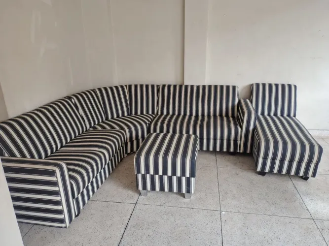 Vendo sofá modulado 6 lugares tocstoc