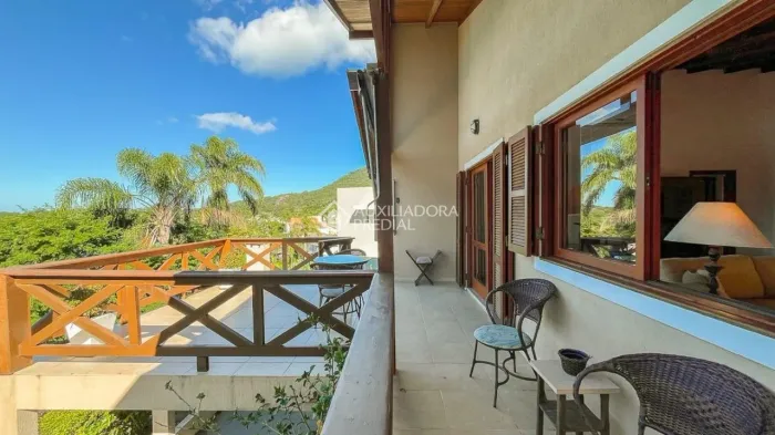 Casa à venda com vista panorâmica para à Lagoa.