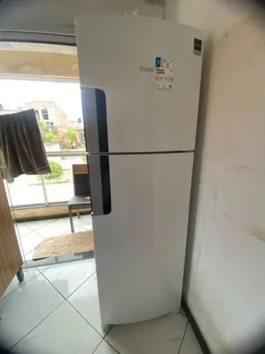 geladeira com um mês de uso