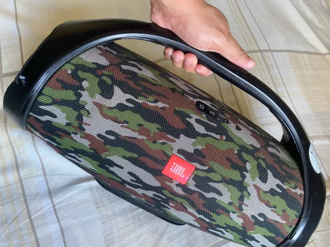 Bombox ( Caixa de som)